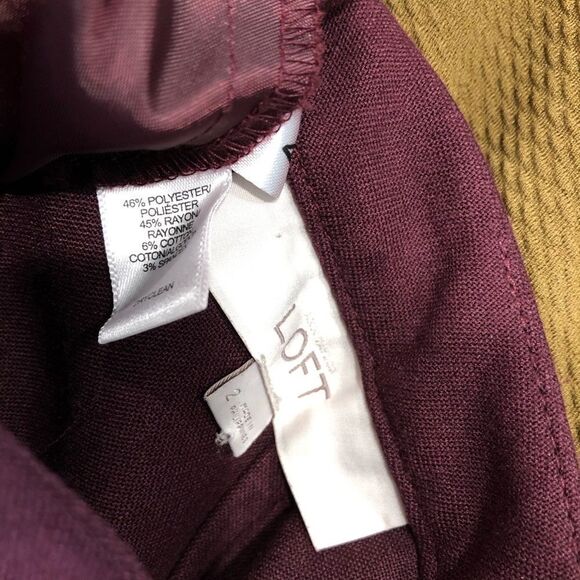 Ann Taylor LOFT Maroon Stretch Pencil Skirt 2 - Picture 4 of 4
